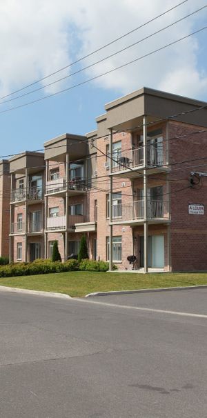 Le 1300 Desaulniers - Photo 1