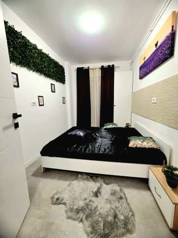 Apartament cu 2 camere, decomandat, zona Moara de Vant - Photo 2