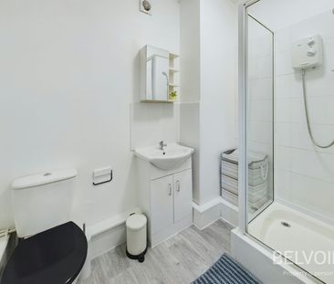 Flat to rent on - Photo 6