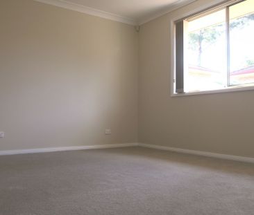 Lovely Townhouse! - Photo 4