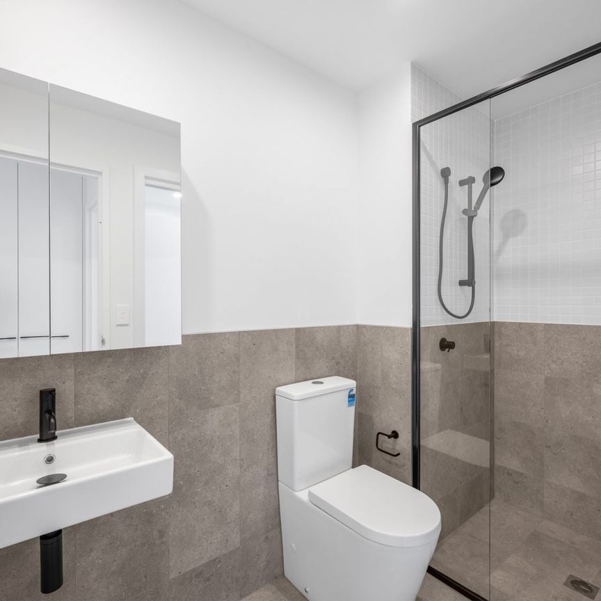 Gungahlin, Canberra - Photo 1
