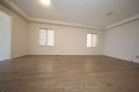 For Lease - 212 Wesmina Avenue, Whitchurch-Stouffville, Ontario - Photo 2