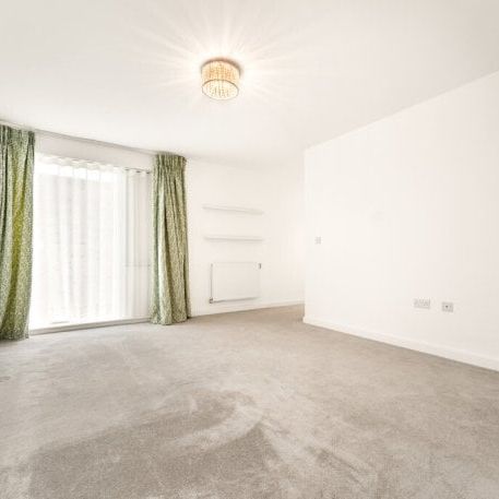 Hobson Road, Trumpington, Cambridge £4,500 pcm ⓘ The monthly or weekly payment required by the landlord. Read our glossary page , 4 bedrooms, mid terrace house, to let * Tenant info - Photo 1