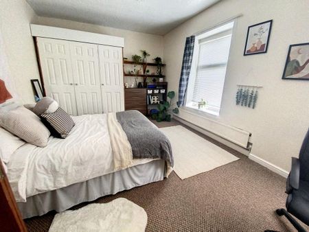 4 bedroom terraced house to rent - Photo 3