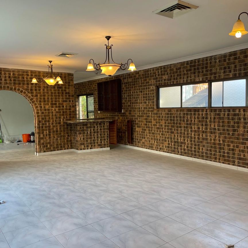 House for rent - Photo 1