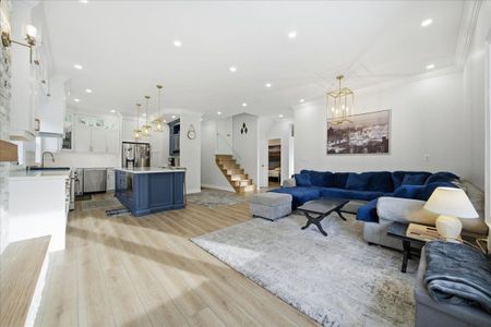 For Lease - 18 Florida Crescent Unit# Main, Toronto, Ontario - Photo 2