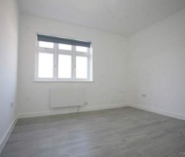 1 bedroom property to rent in Ilford - Photo 2