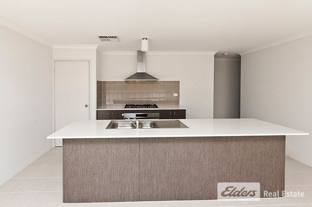 WALK TO BALDIVIS SECONDARY COLLEGE - Photo 1