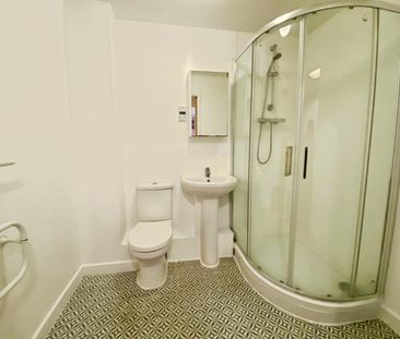 2 bedroom Flat To Let - Photo 6