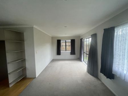 Neat and Tidy 2 Bedroom Unit&excl; - Photo 4