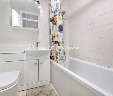 Copwood Close, London N12 - Photo 5