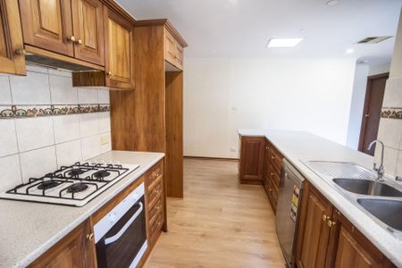 68 Zwerner Drive, Hallett Cove - Photo 4