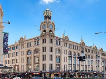 Prime Car Space in the Heart of Ultimo - Unmatched Convenience and Accessibility - Photo 4