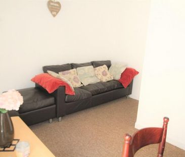 4 bedroom house to rent - Photo 1