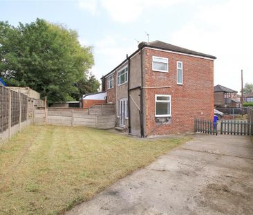 3 bedroom semi-detached house to rent - Photo 6