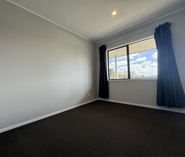 61 Keegan Drive, Massey - Photo 6