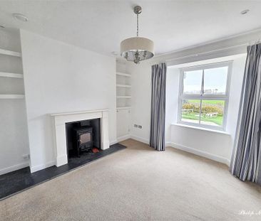 4 bedroom detached house to rent - Photo 1