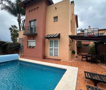 Alquiler de chalet pareado en Condes De Iza, 2 - Foto 3