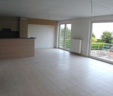 Rustig gelegen appartement met terras en staanplaats. - Foto 1