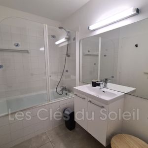 Location Appartement 1 pièce 22m² BANDOL 83150 - Photo 3