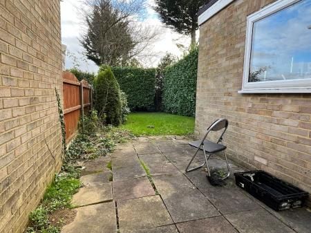 6 Bed Student Home - 32 Kemsing Gardens - Photo 2