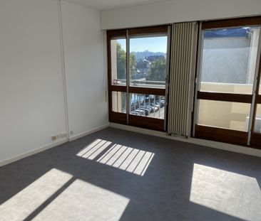 Location Appartement 1 pièce 32m² BOURGES 18000 - Photo 4