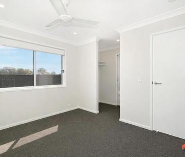 Modern Family Home in Residential Precinct - Photo 4