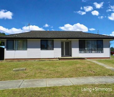 Stylish modern home near station and parks - Photo 4