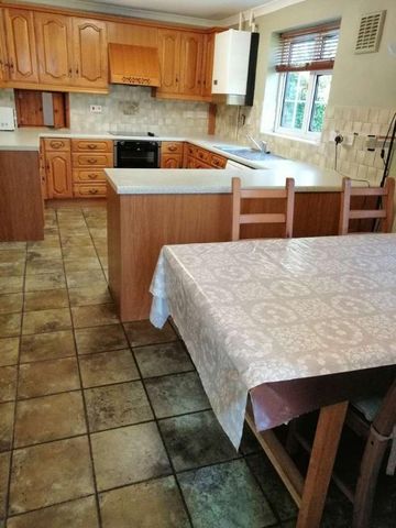 Biddel Springs, Highworth, SN6 - Photo 3