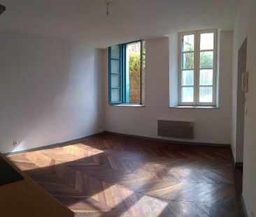 Location Appartement 2 pièces 33m² LEZIGNAN CORBIERES 11200 - Photo 1