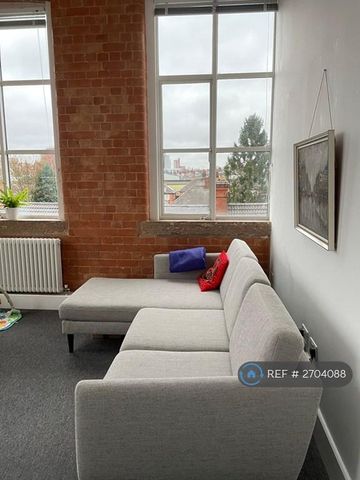 1 bedroom flat to rent - Photo 2