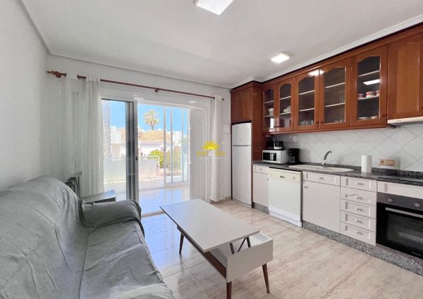 APARTMENT WITH 2 BEDROOMS AND 1 BATHROOM