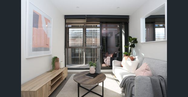 Live the High Life at Kings Domain! - Photo 1