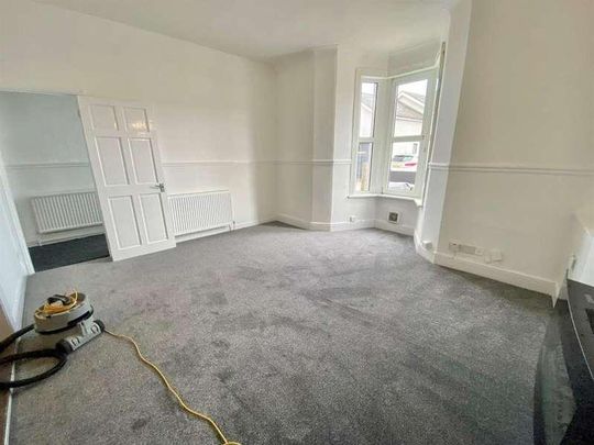 Babbacombe Road, Torquay, TQ1 - Photo 1