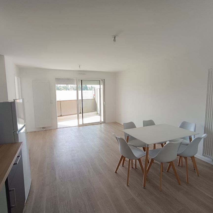 A LOUER - APPT. TYPE 3 MEUBLE NEUF - Photo 1