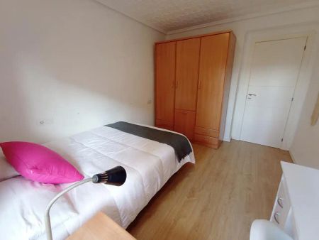 Piso de alquiler en Carrer D'esteve Ballester, Beteró - Foto 5