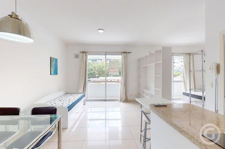 Apartamento, Studio residencial, 63.00m² - Photo 2
