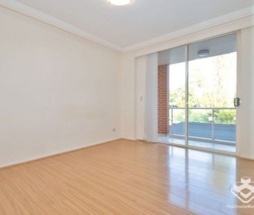 Spacious 2 bed apartment with floorboards - Photo 5