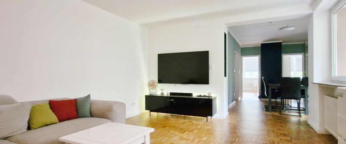 Moderne 3-Zimmer-Wohnung mit großem Süd-Balkon in ruhiger Anliegerstraße in HH-Farmsen/Berne - Photo 1