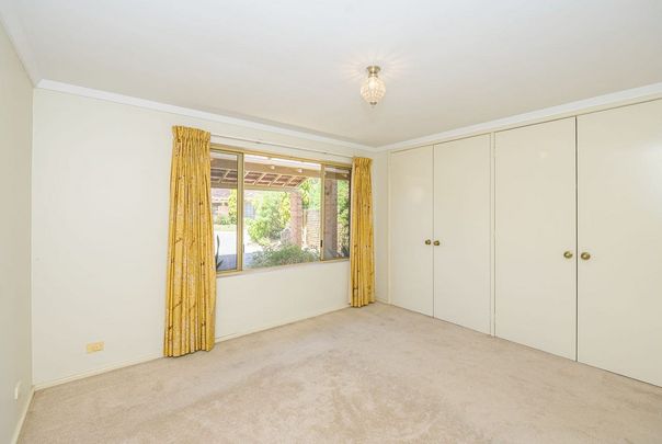 7 Stiles Street, COMO WA 6152 - Photo 1