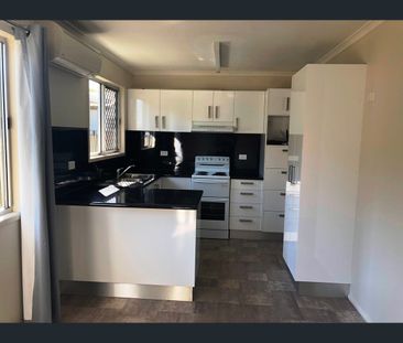 2/7 Holland Street, West Mackay, Qld 4740 - Photo 6