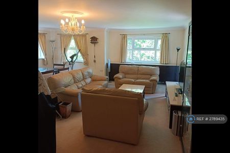 3 bedroom penthouse to rent - Photo 3