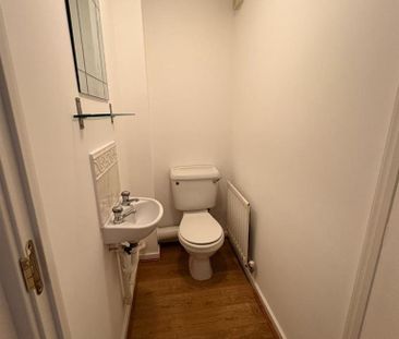 2 bedroom property to rent - Photo 4