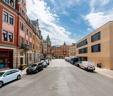 Angenehm Leben im Trachauer Dorfkern. Etagenwohnung mit Balkon zum Innenhof. - Foto 2