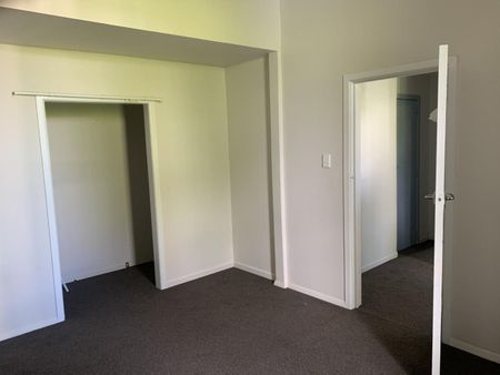 Three-bedroom Whanganui East unit - Photo 4