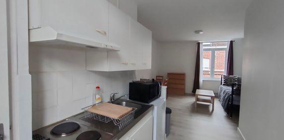 Location Appartement 1 pièce 24m² - Photo 2