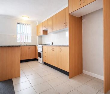 Updated 2 bedroom residence in well-maintained complex - Photo 4