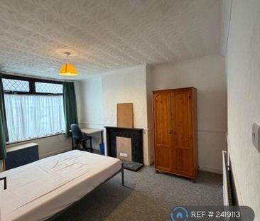 4 bedroom terraced house to rent - Photo 6