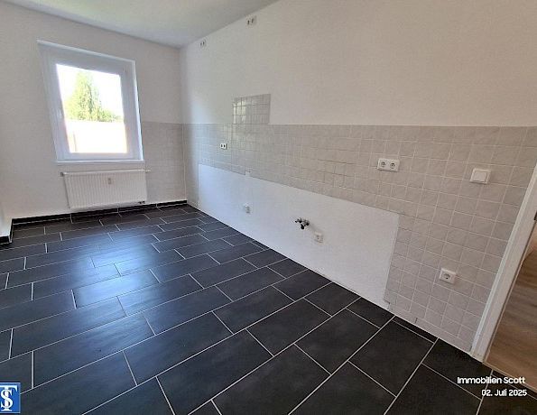 Neu renovierte 4-Zimmer-Wohnung am Stadtrand von Plauen! - Foto 1
