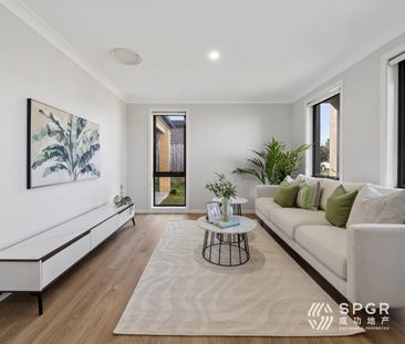 East Facing Double-Storey Family Home In Convenient Location - Photo 2